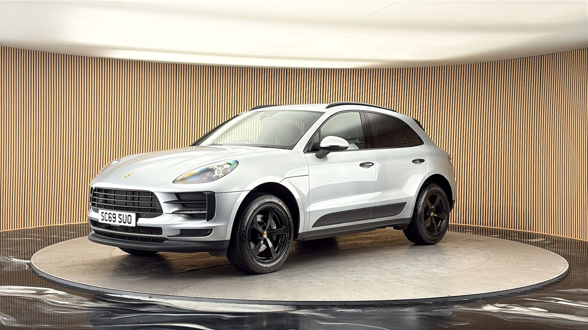 Porsche Macan Image 20