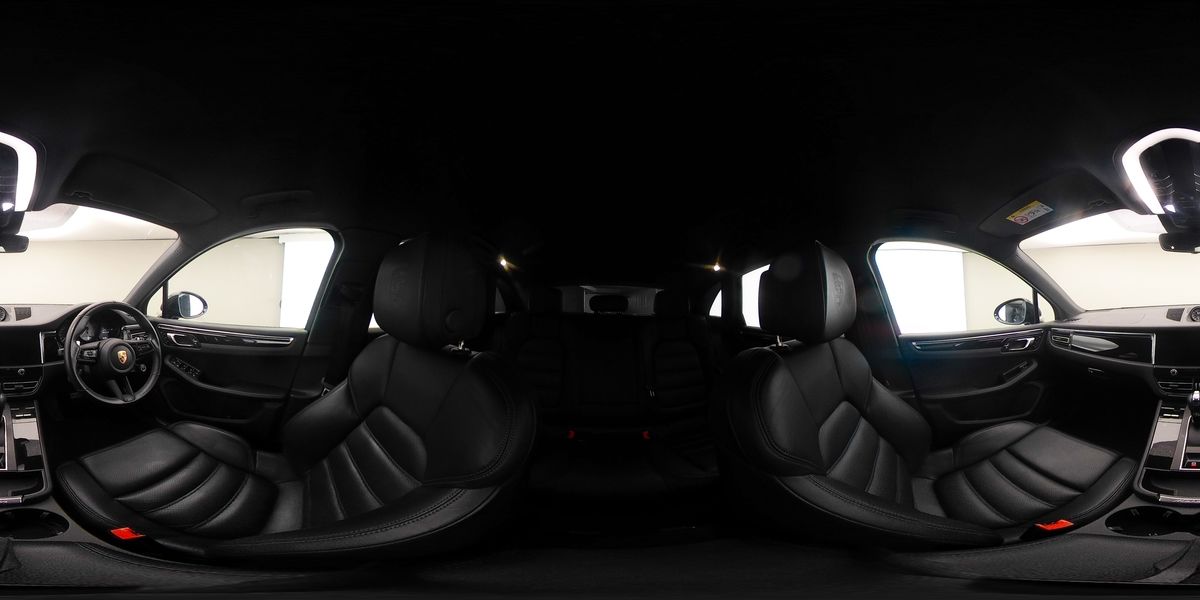 More views of Porsche Macan