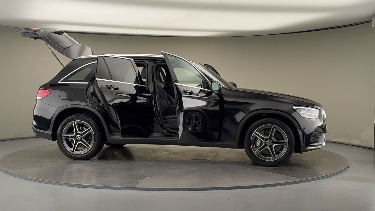 More views of Mercedes-Benz GLC