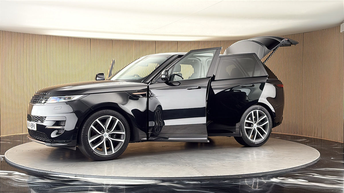 More views of Land Rover Range Rover Sport