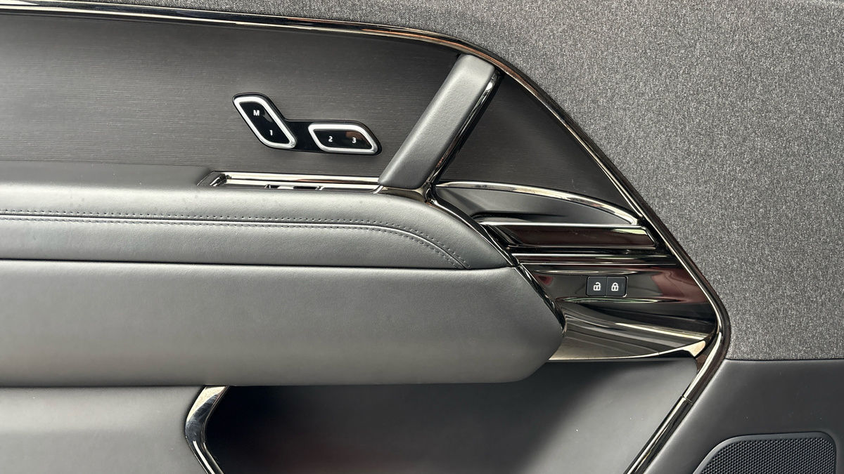 Land Rover Range Rover Sport Image 19