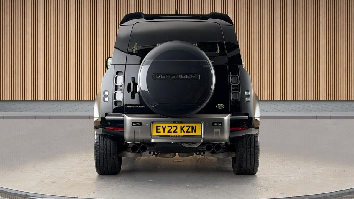 Land Rover Defender 90 Image 4