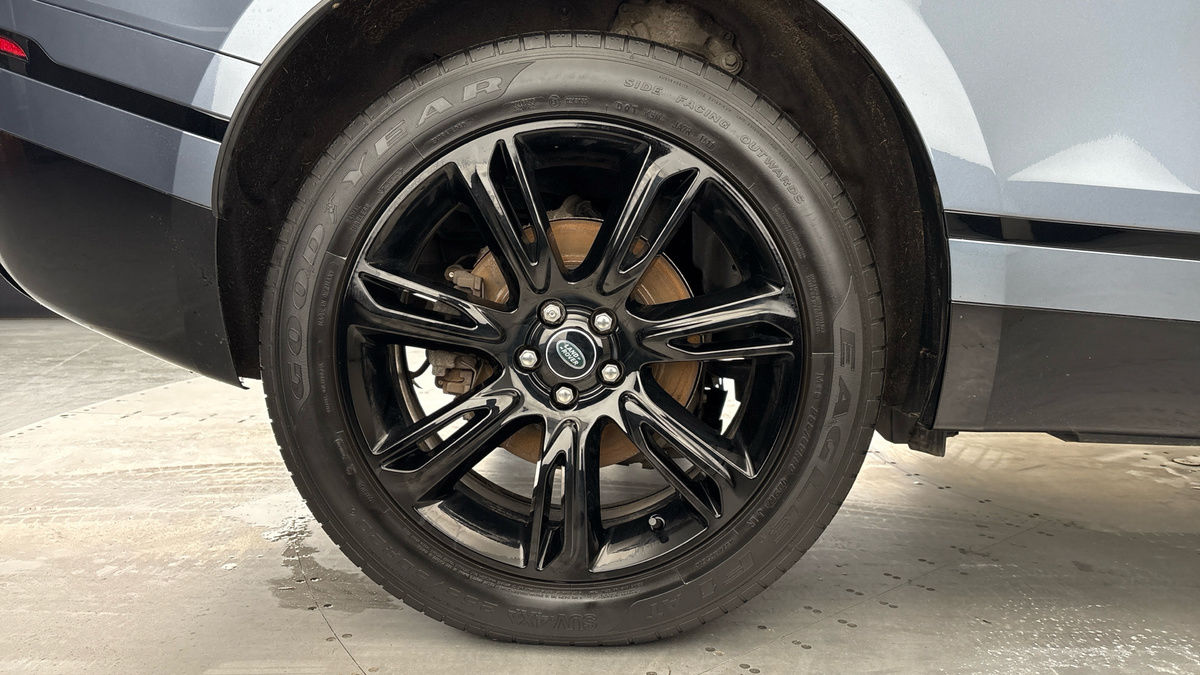 Land Rover Range Rover Velar Image 10
