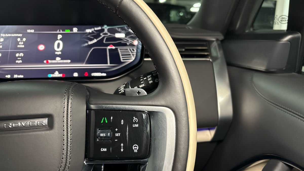 Land Rover Range Rover Image 14