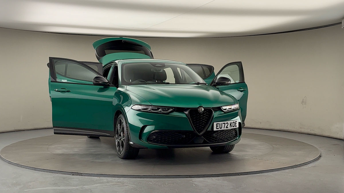 More views of Alfa Romeo Tonale