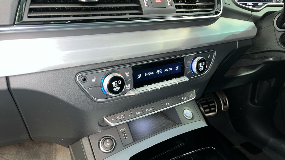 Audi Q5 Image 6