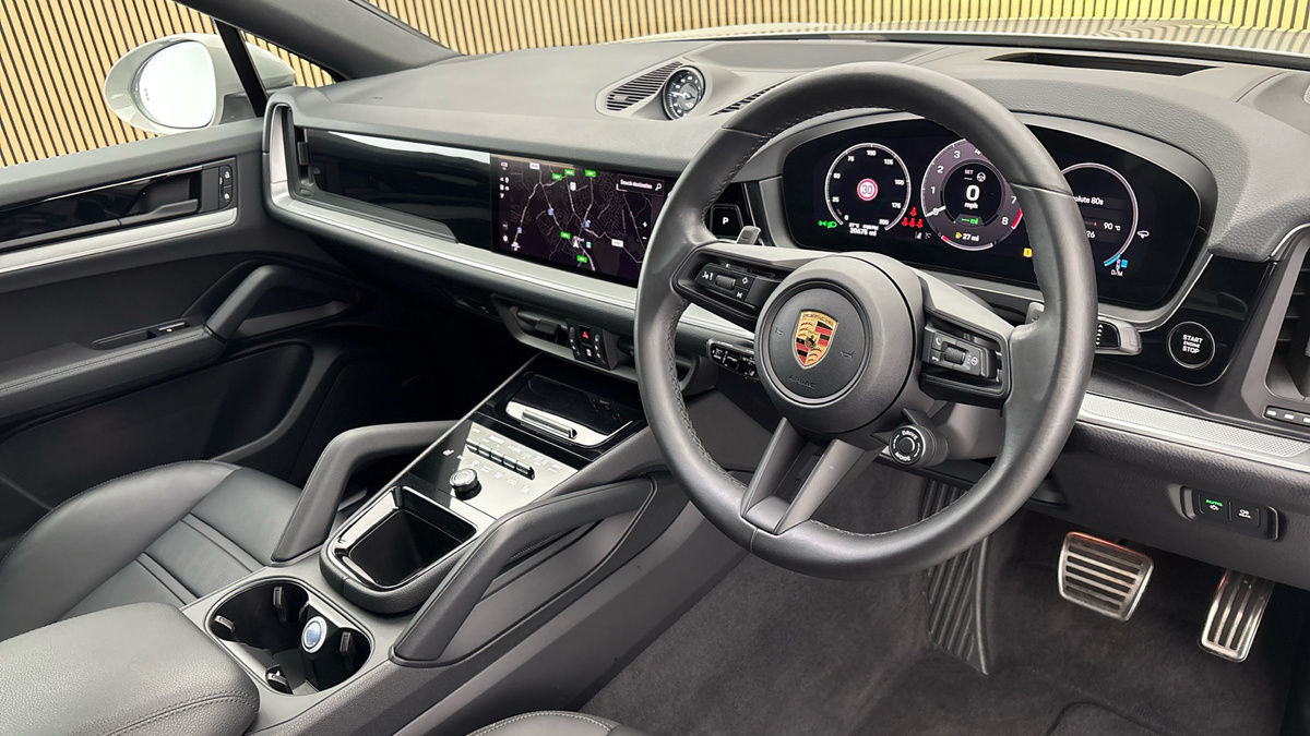 Porsche Cayenne Image 5