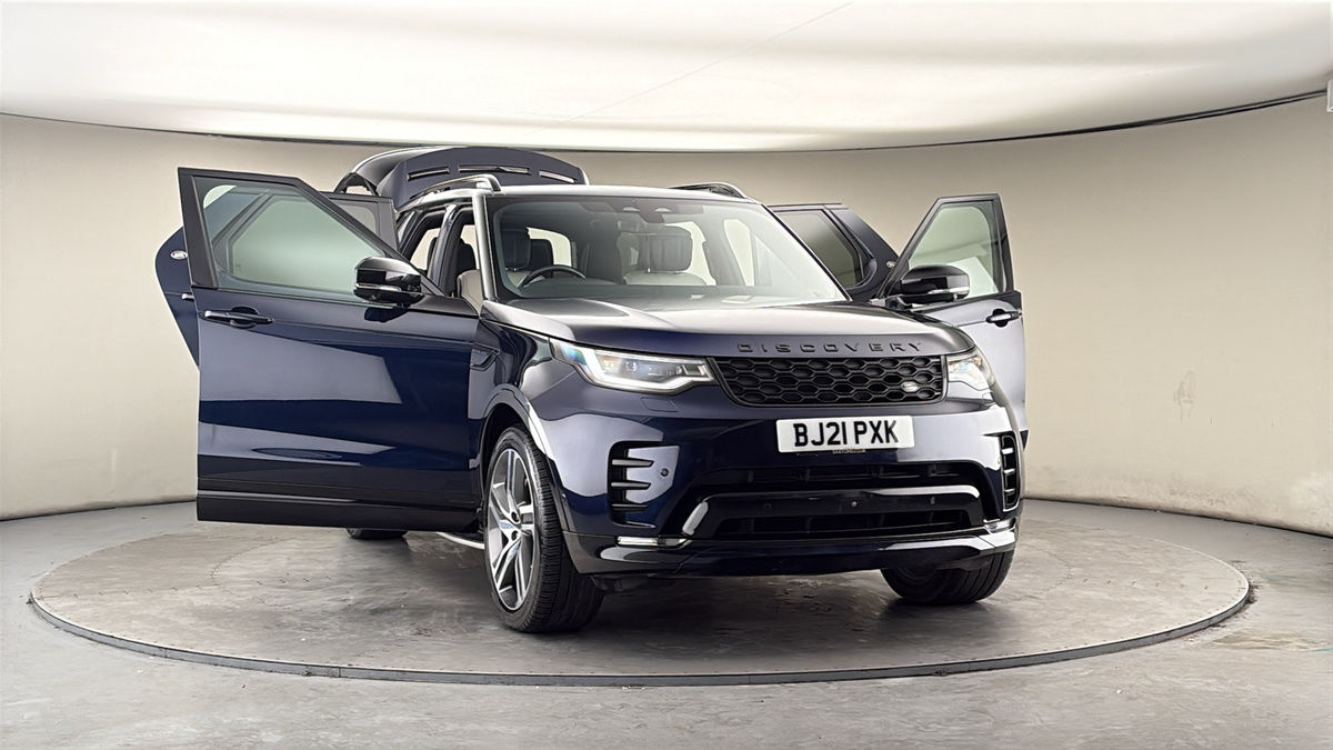 More views of Land Rover Discovery