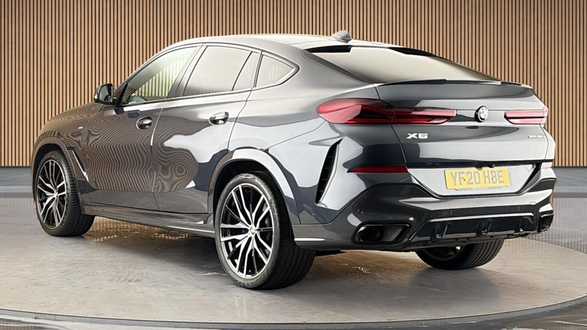 BMW X6 Image 2