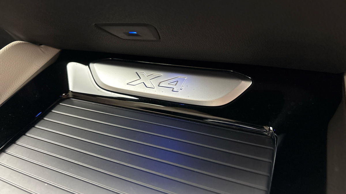 More views of BMW X4