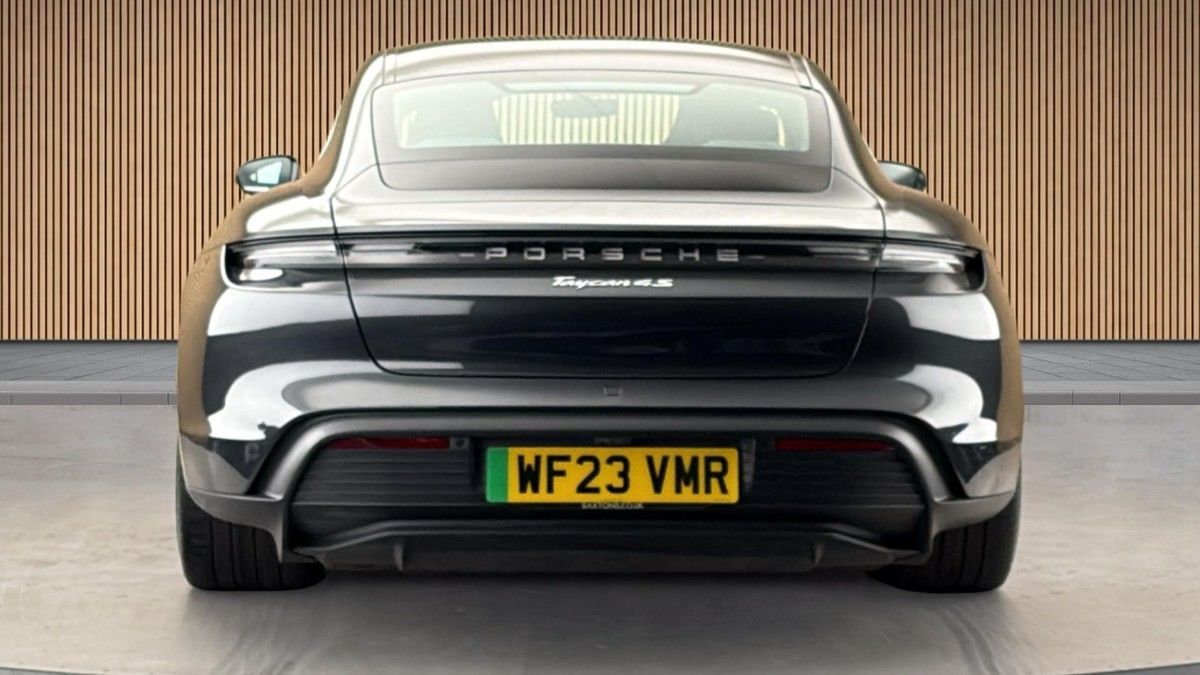 Porsche Taycan Image 5