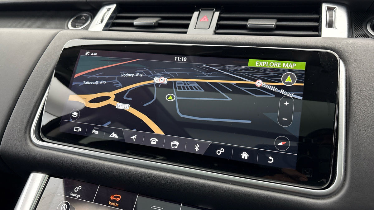 Land Rover Range Rover Sport Image 17