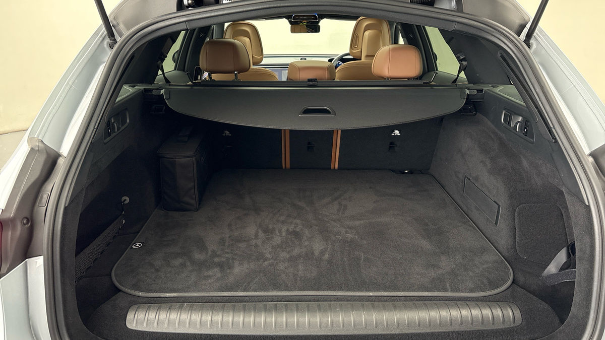 Mercedes-Benz E Class Image 11