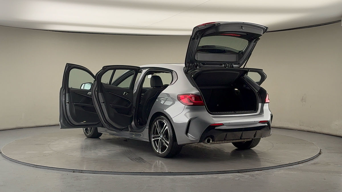 BMW 1 Series Image 23