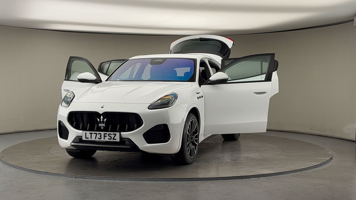 More views of Maserati Grecale