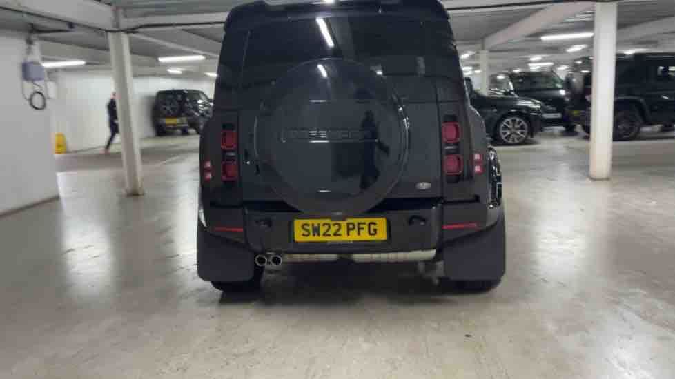 More views of Land Rover Defender 90