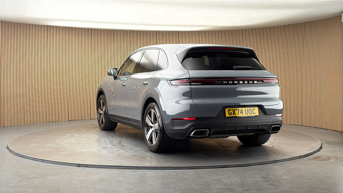 More views of Porsche Cayenne