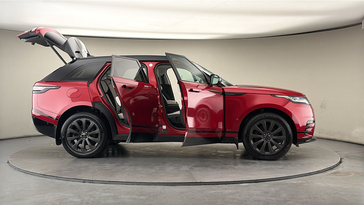 More views of Land Rover Range Rover Velar