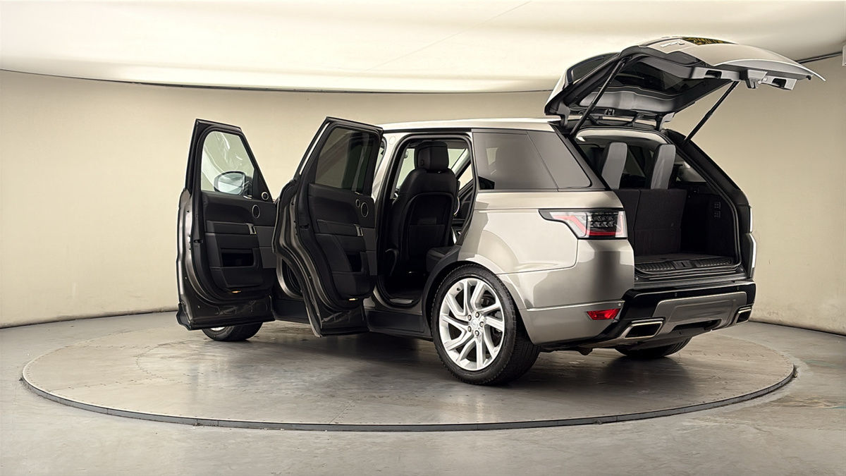More views of Land Rover Range Rover Sport