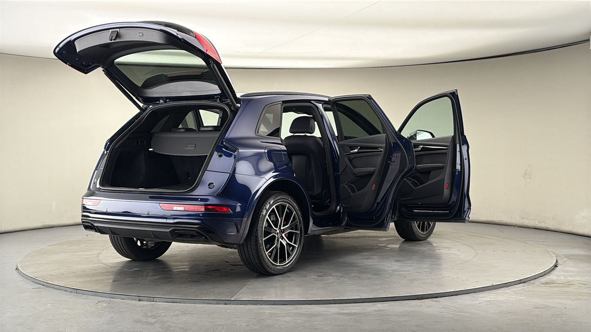 More views of Audi Q5