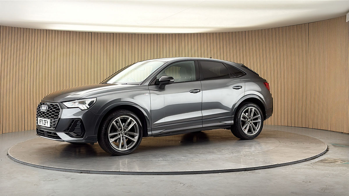 More views of Audi Q3
