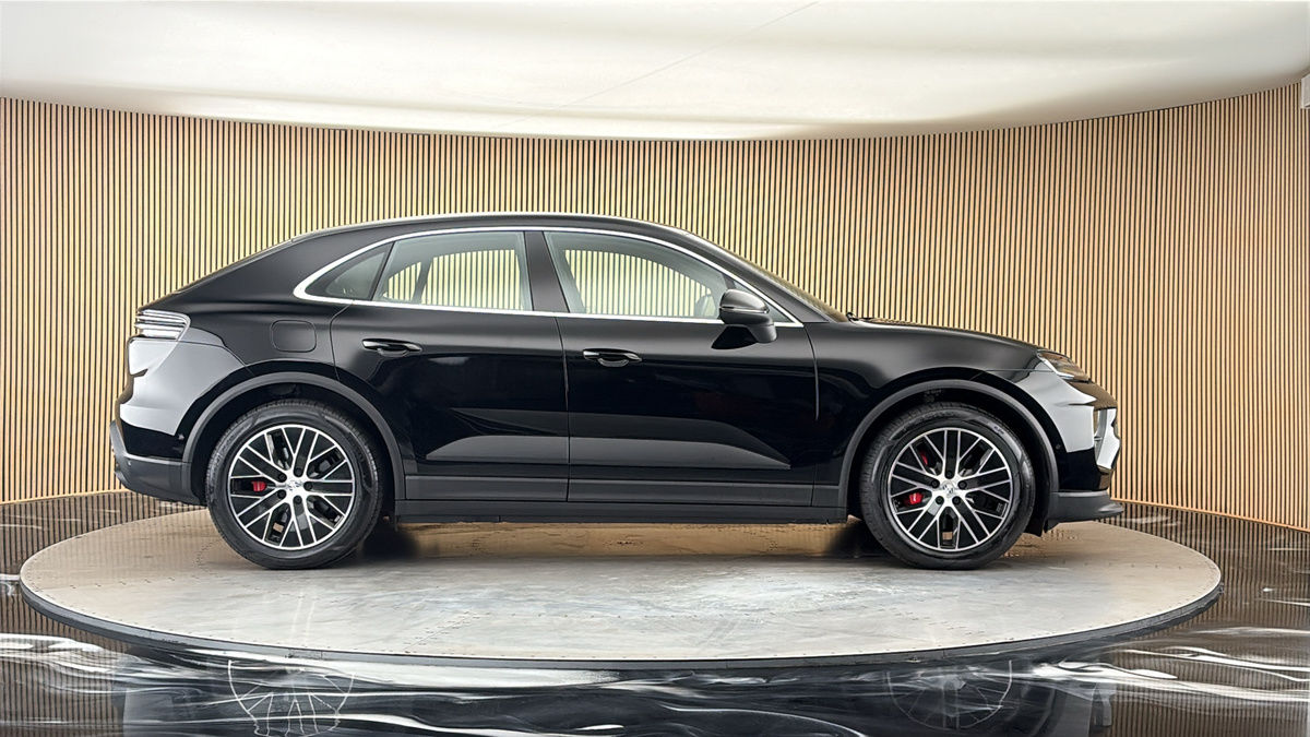 Porsche Macan Image 16