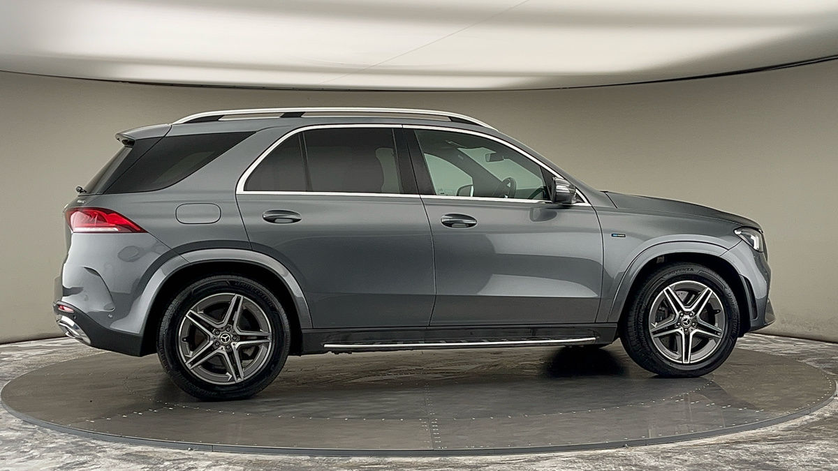 More views of Mercedes-Benz GLE