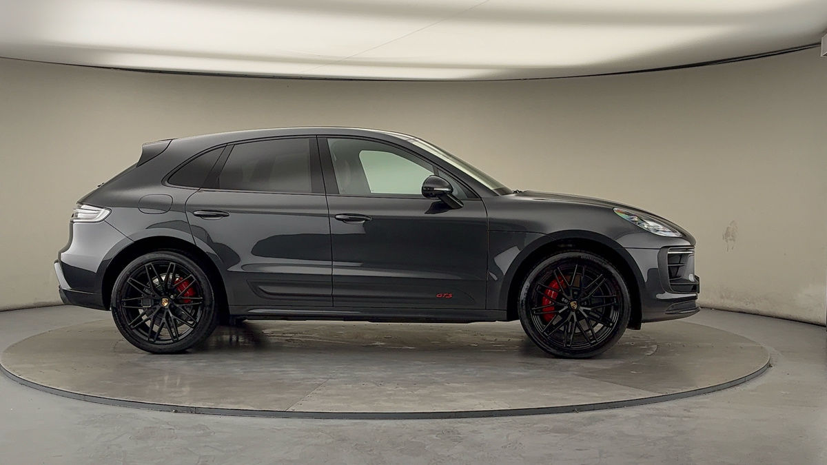 More views of Porsche Macan
