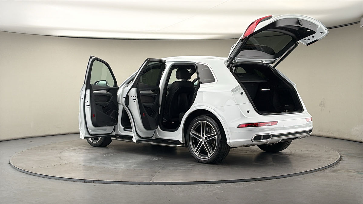 More views of Audi SQ5