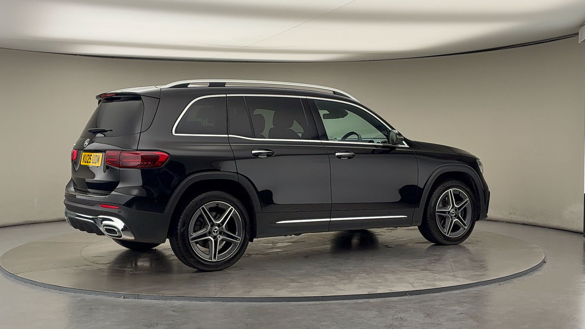 More views of Mercedes-Benz GLB