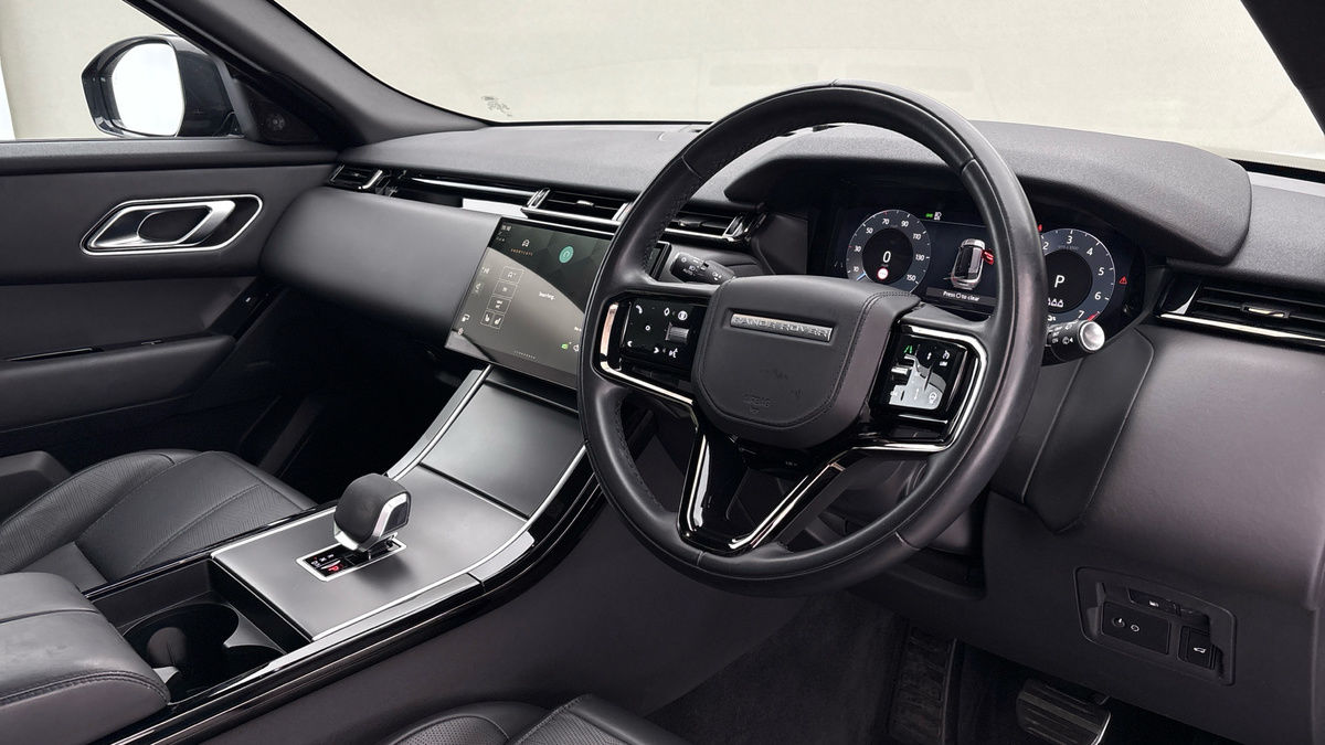 Land Rover Range Rover Velar Image 5