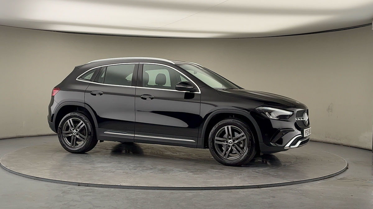 More views of Mercedes-Benz GLA