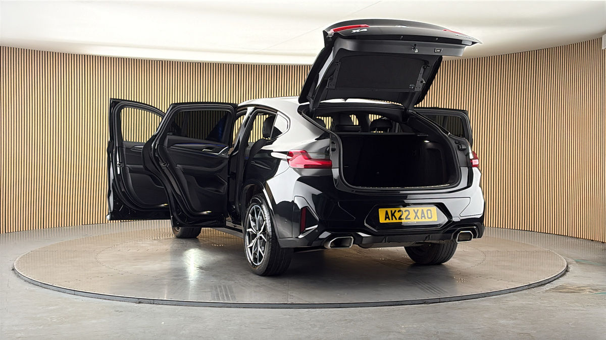 More views of BMW X4