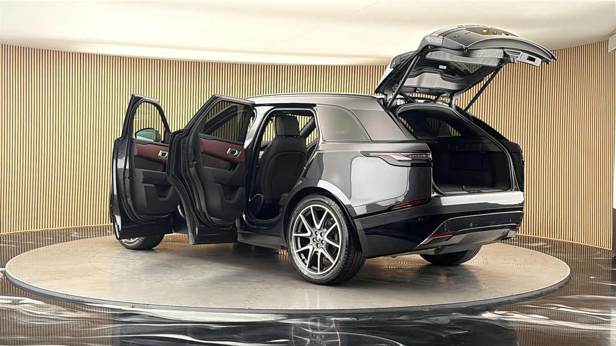 More views of Land Rover Range Rover Velar