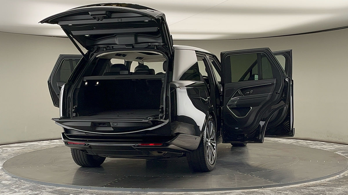 More views of Land Rover Range Rover