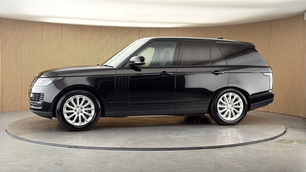 More views of Land Rover Range Rover
