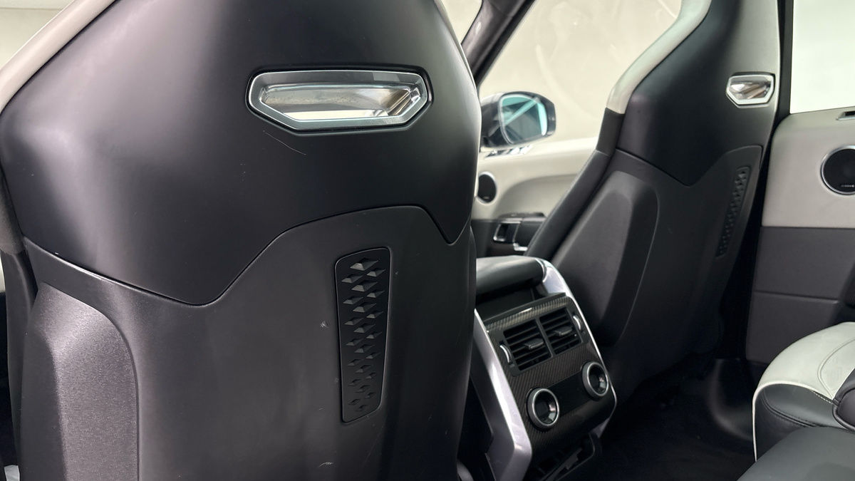 Land Rover Range Rover Sport Image 28