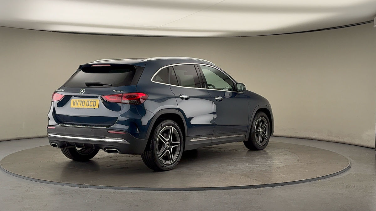 More views of Mercedes-Benz GLA