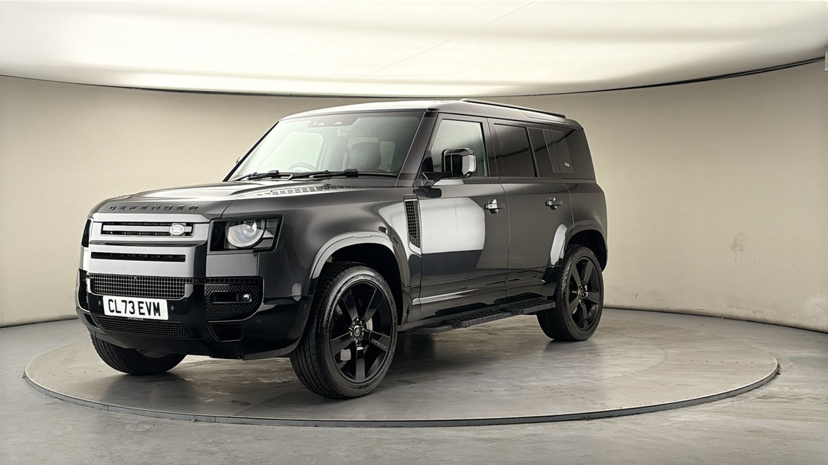 More views of Land Rover Defender 110