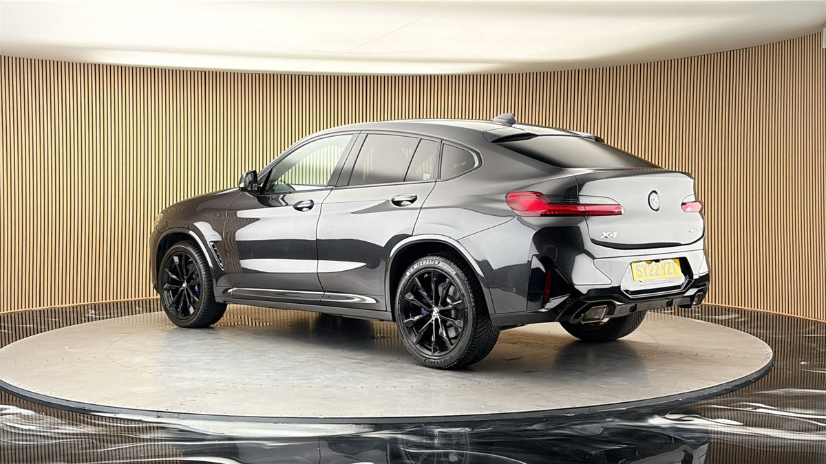 More views of BMW X4