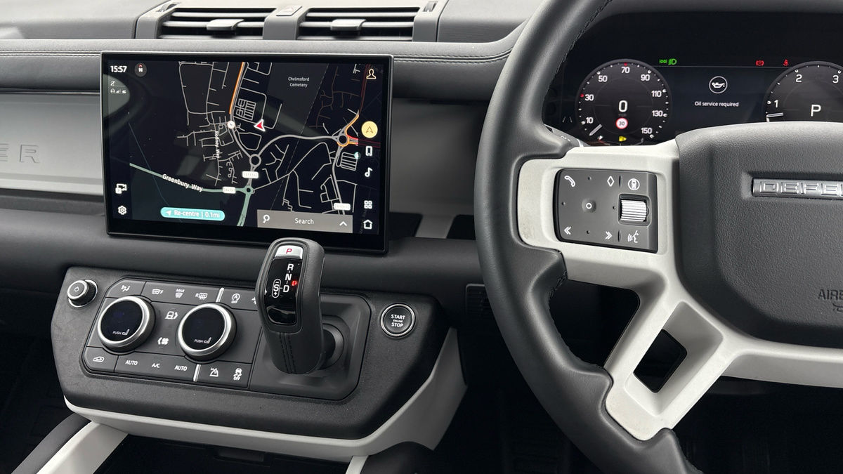 Land Rover Defender 90 Image 13