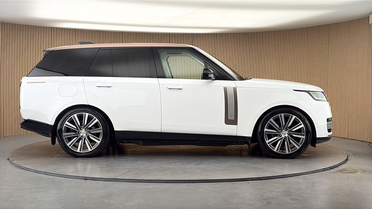 Land Rover Range Rover Image 16