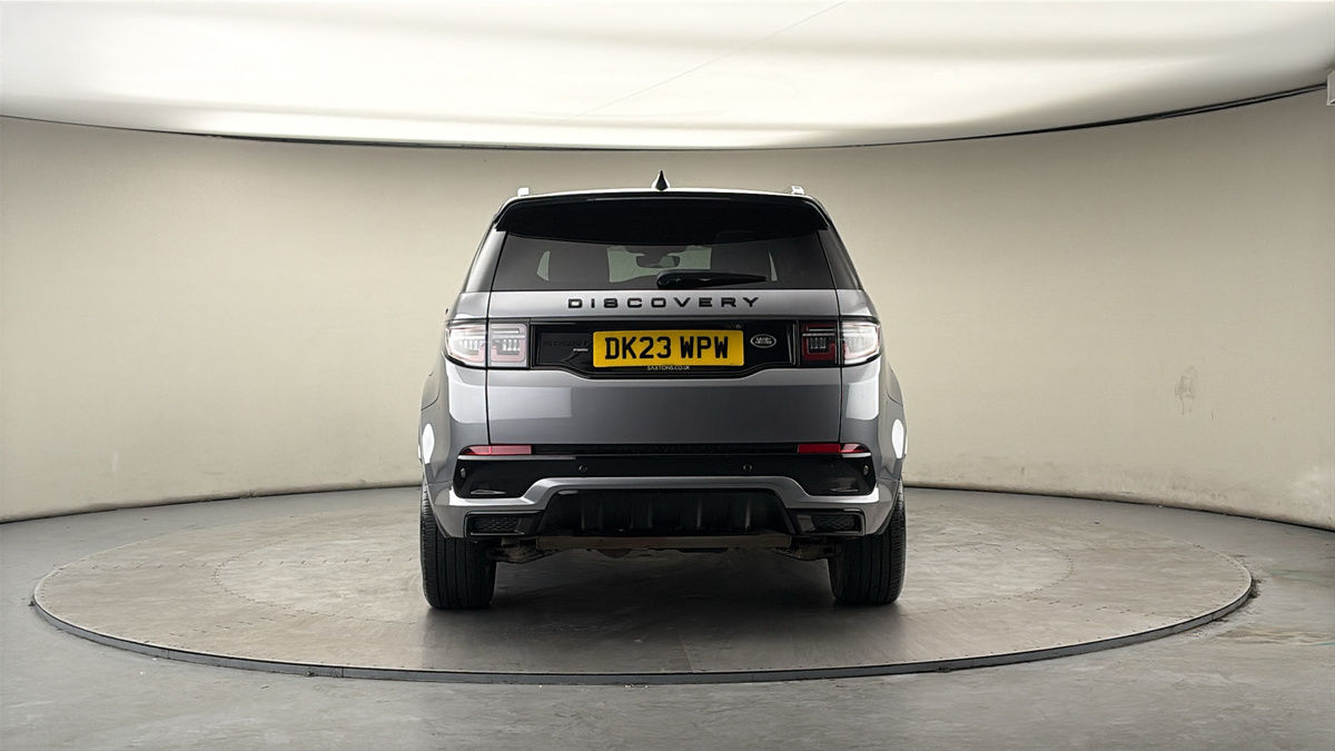 Land Rover Discovery Sport Image 4