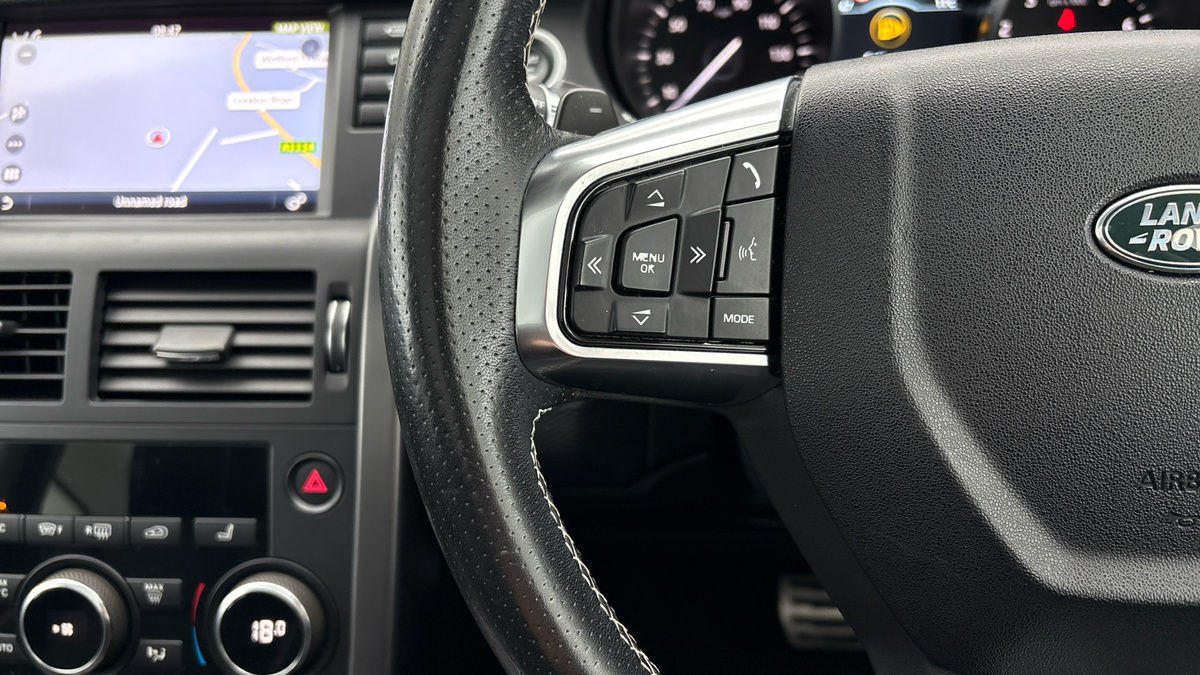 Land Rover Discovery Sport Image 13