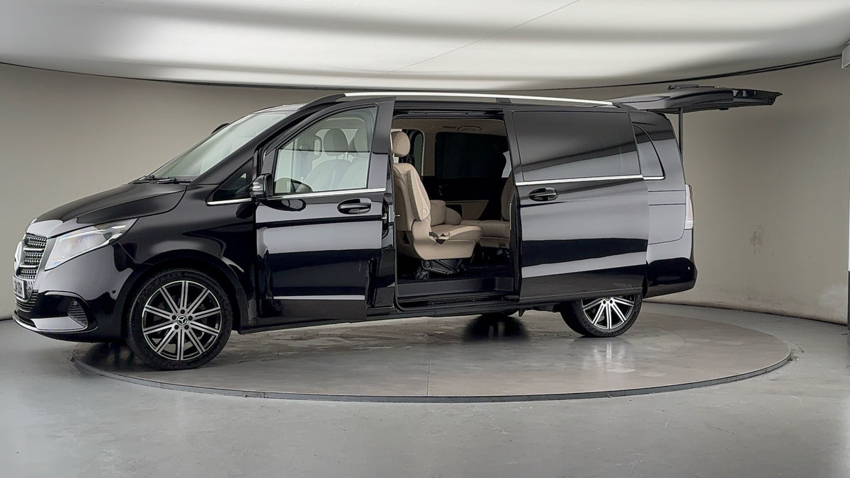 More views of Mercedes-Benz V Class