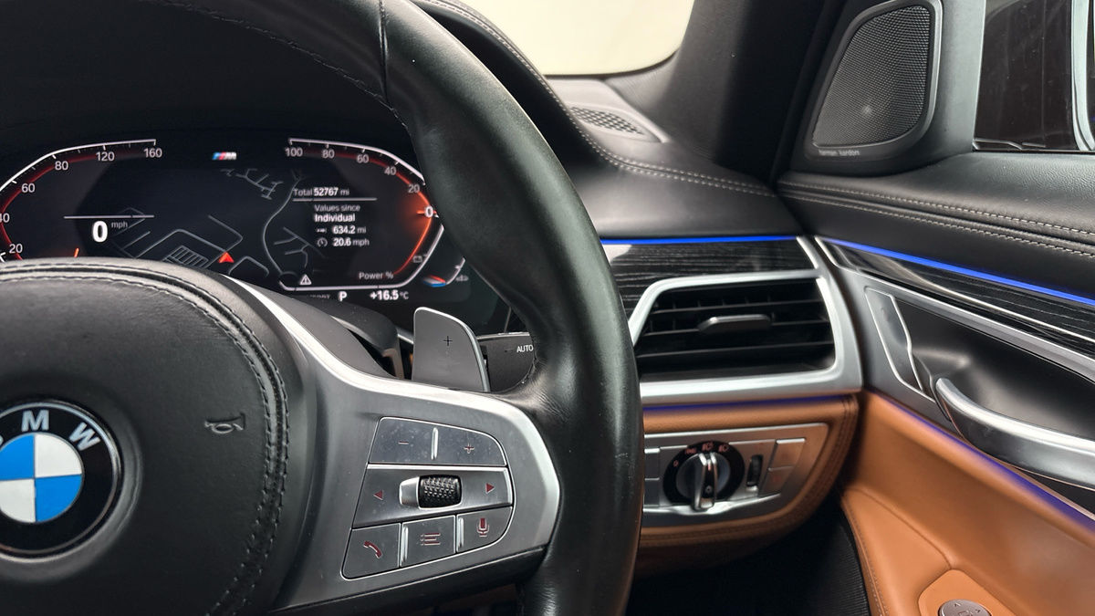 BMW 7 Series Image 14