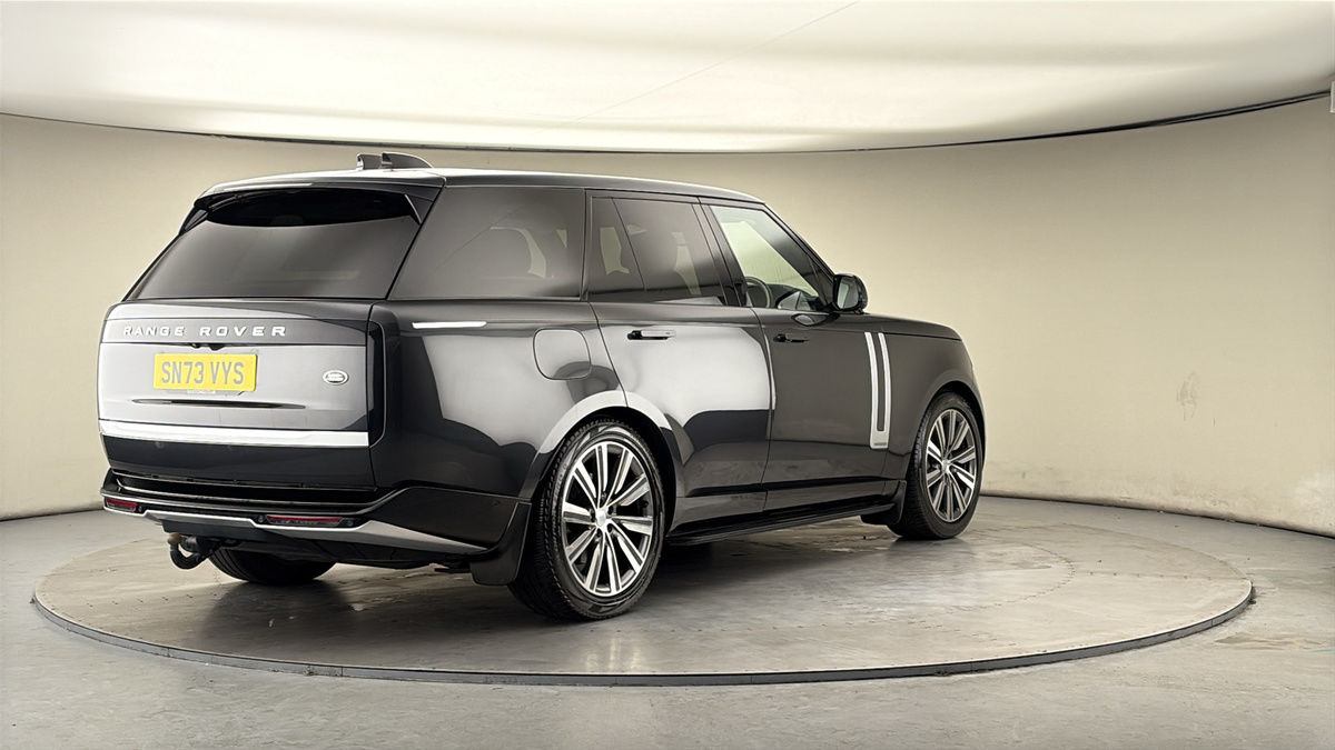 More views of Land Rover Range Rover