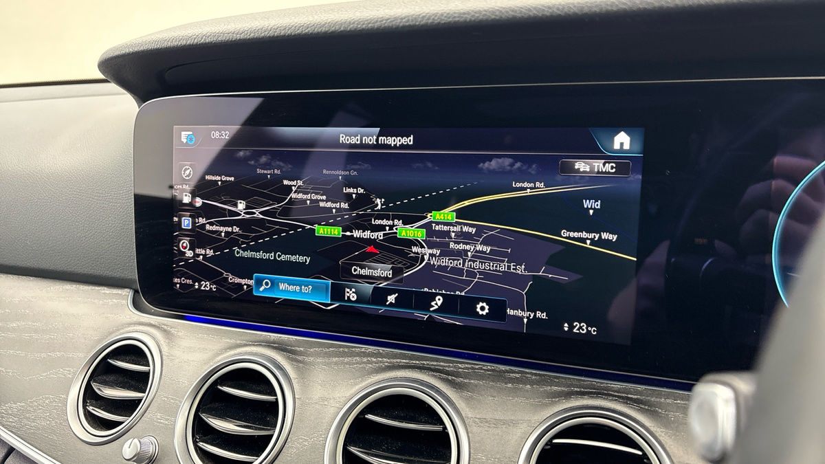 Mercedes-Benz E Class Image 17