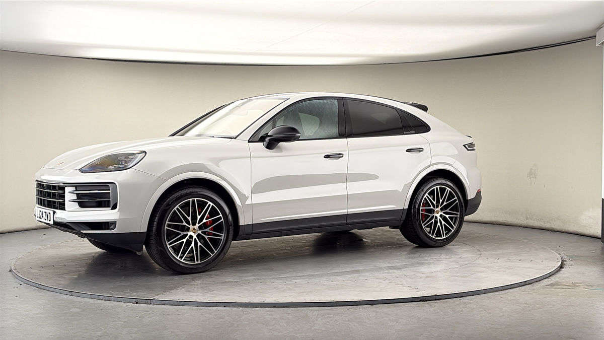 More views of Porsche Cayenne