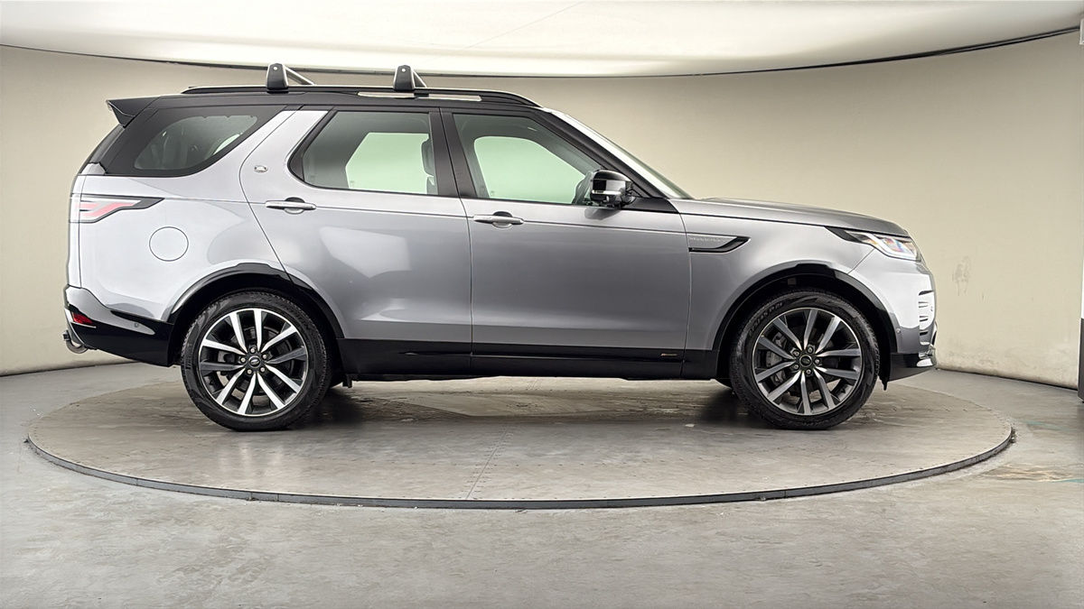 Land Rover Discovery Image 16